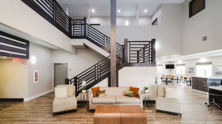 <b>Quality Suites Hobby Airport Lobby</b>. Images powered by <a href="https://iceportal.shijigroup.com/" title="IcePortal" target="_blank">IcePortal</a>.