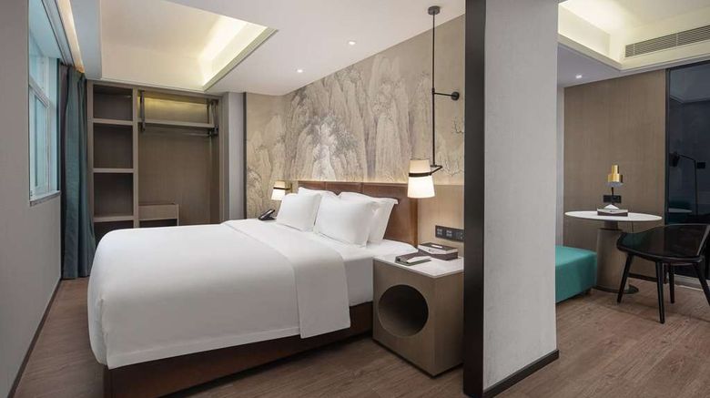 <b>Ramada Encore Guangzhou Jiangnan West Room</b>. Images powered by <a href="https://iceportal.shijigroup.com/" title="IcePortal" target="_blank">IcePortal</a>.