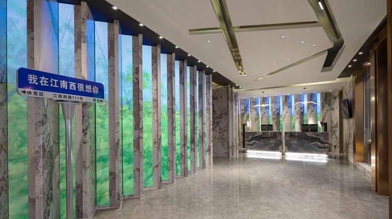 <b>Ramada Encore Guangzhou Jiangnan West Lobby</b>. Images powered by <a href="https://iceportal.shijigroup.com/" title="IcePortal" target="_blank">IcePortal</a>.