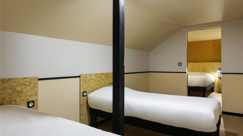 <b>greet Villeneuve La Garenne Room</b>. Images powered by <a href="https://iceportal.shijigroup.com/" title="IcePortal" target="_blank">IcePortal</a>.