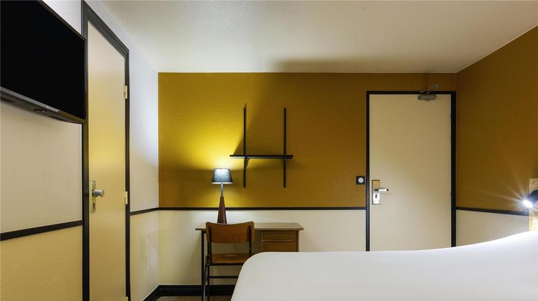 <b>greet Villeneuve La Garenne Room</b>. Images powered by <a href="https://iceportal.shijigroup.com/" title="IcePortal" target="_blank">IcePortal</a>.