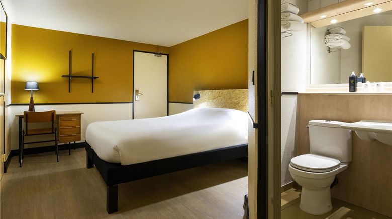 <b>greet Villeneuve La Garenne Room</b>. Images powered by <a href="https://iceportal.shijigroup.com/" title="IcePortal" target="_blank">IcePortal</a>.