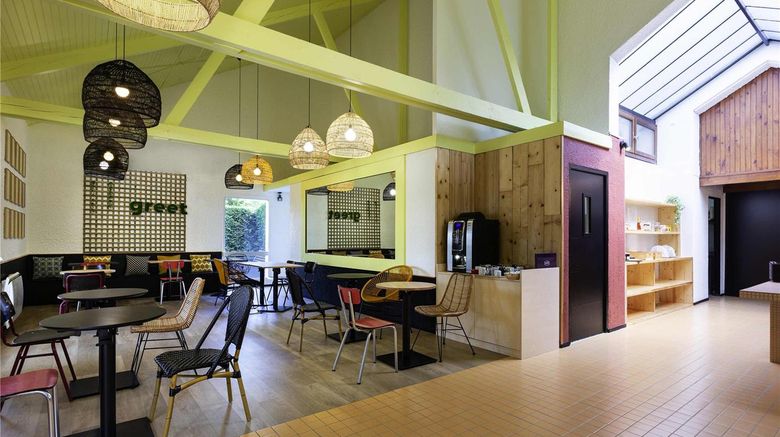 <b>greet Villeneuve La Garenne Restaurant</b>. Images powered by <a href="https://iceportal.shijigroup.com/" title="IcePortal" target="_blank">IcePortal</a>.