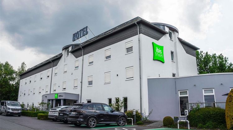 Ibis Styles Charleroi Airport Exterior