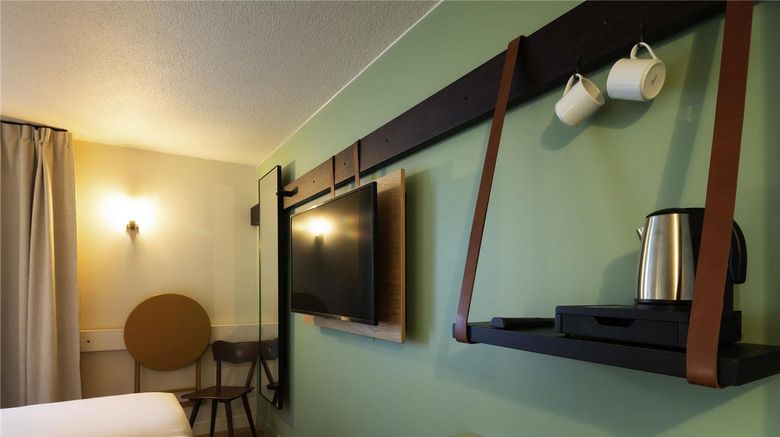 <b>Greet Hotel Colmar Room</b>. Images powered by <a href="https://iceportal.shijigroup.com/" title="IcePortal" target="_blank">IcePortal</a>.