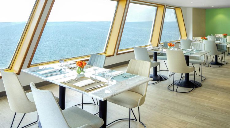 Queen Elizabeth 2 Floating Hotel Restaurant