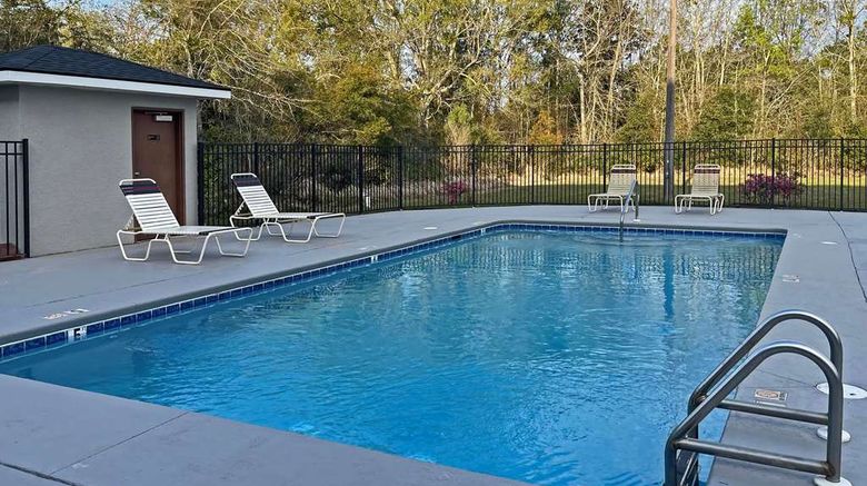 <b>Sleep Inn and Suites Foley Pool</b>. Images powered by <a href="https://iceportal.shijigroup.com/" title="IcePortal" target="_blank">IcePortal</a>.