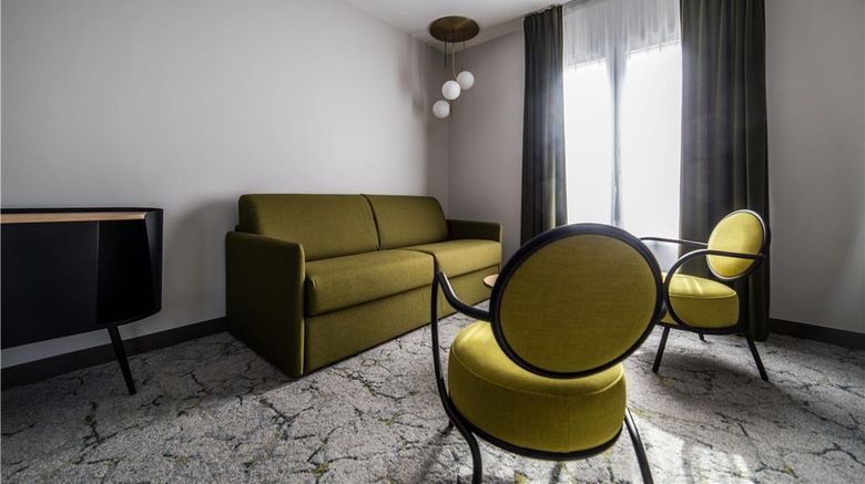 <b>Best Western Le Relais du Vigneron Suite</b>. Images powered by <a href="https://iceportal.shijigroup.com/" title="IcePortal" target="_blank">IcePortal</a>.