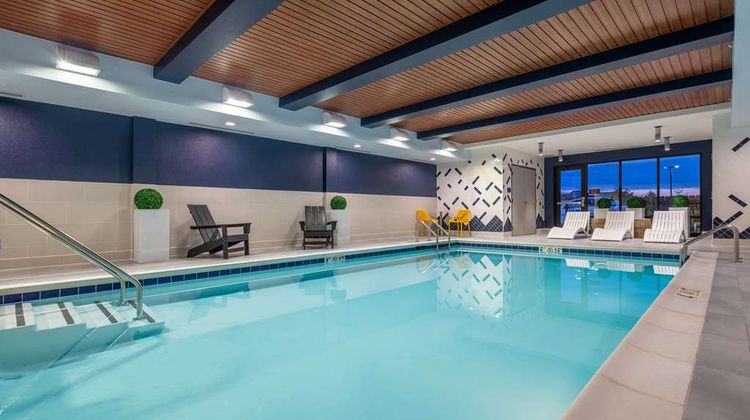 Home2 Suites by Hilton South Pool