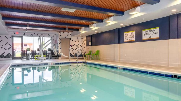 Home2 Suites by Hilton South Pool