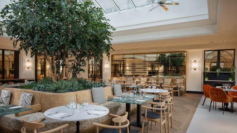 <b>Hilton Heidelberg Restaurant</b>. Images powered by <a href="https://iceportal.shijigroup.com/" title="IcePortal" target="_blank">IcePortal</a>.