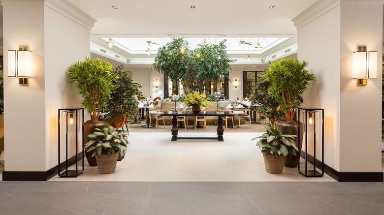 <b>Hilton Heidelberg Restaurant</b>. Images powered by <a href="https://iceportal.shijigroup.com/" title="IcePortal" target="_blank">IcePortal</a>.