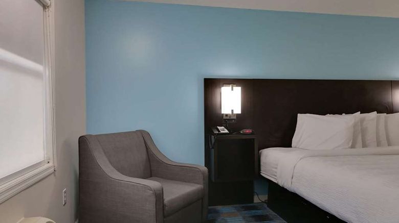 <b>Travelodge by Wyndham Calhoun South I-75 Room</b>. Images powered by <a href="https://iceportal.shijigroup.com/" title="IcePortal" target="_blank">IcePortal</a>.