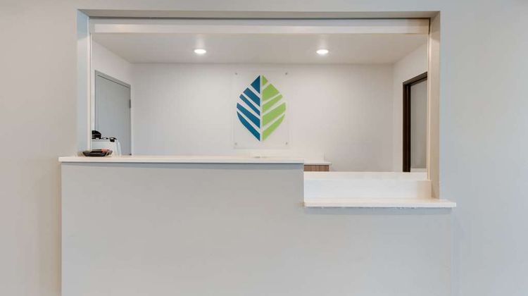WoodSpring Suites Meridian Lobby