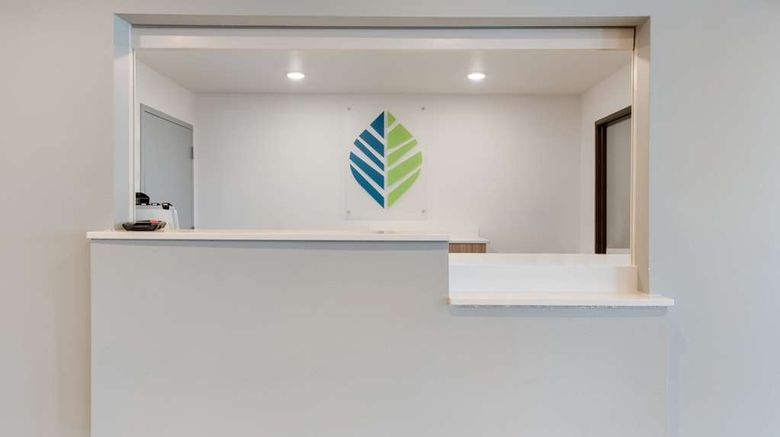 <b>WoodSpring Suites Meridian Lobby</b>. Images powered by <a href="https://iceportal.shijigroup.com/" title="IcePortal" target="_blank">IcePortal</a>.
