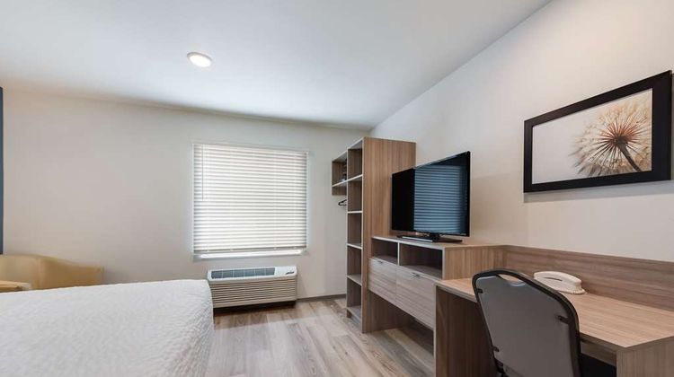 WoodSpring Suites Meridian Room