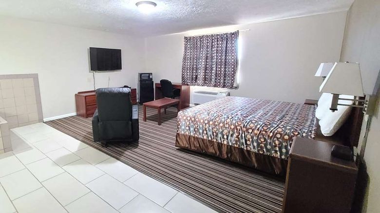 <b>Super 8 by Wyndham Missouri Valley Room</b>. Images powered by <a href="https://iceportal.shijigroup.com/" title="IcePortal" target="_blank">IcePortal</a>.