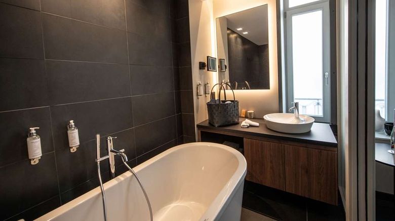 <b>Best Western Premier Le Chapitre Htl-Spa Room</b>. Images powered by <a href="https://iceportal.shijigroup.com/" title="IcePortal" target="_blank">IcePortal</a>.