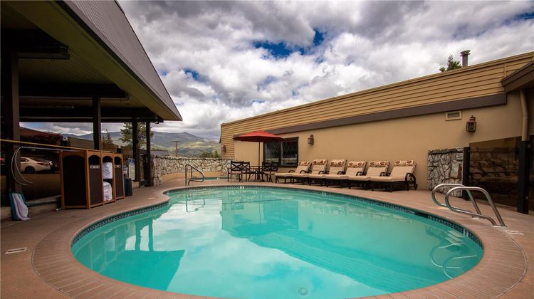The Bard's Inn, BW Signature Collection Pool