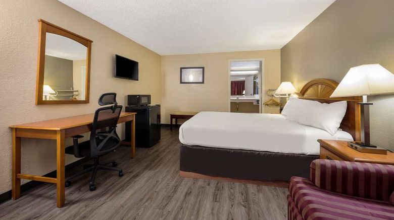 <b>Knights Inn College Station Room</b>. Images powered by <a href="https://iceportal.shijigroup.com/" title="IcePortal" target="_blank">IcePortal</a>.