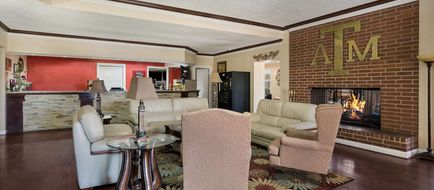 Knights Inn College Station Lobby