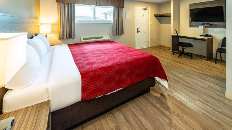 <b>Econo Lodge Inn and Suites Pincher Creek Room</b>. Images powered by <a href="https://iceportal.shijigroup.com/" title="IcePortal" target="_blank">IcePortal</a>.