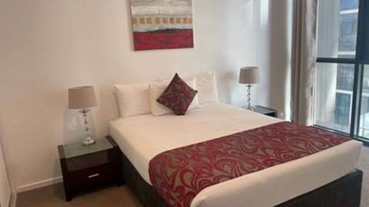 RNR Apartments, Adelaide Room