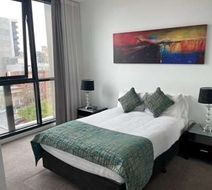 RNR Apartments, Adelaide Room