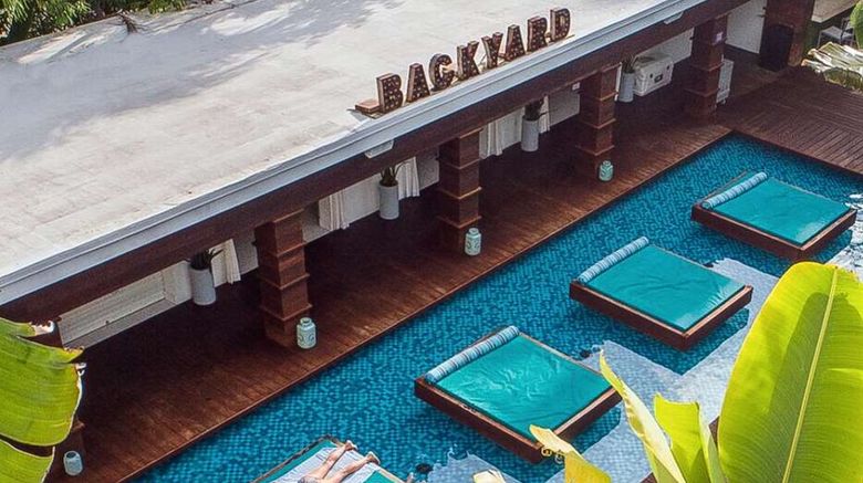 <b>Marseilles Beach Hotel Pool</b>. Images powered by <a href="https://iceportal.shijigroup.com/" title="IcePortal" target="_blank">IcePortal</a>.