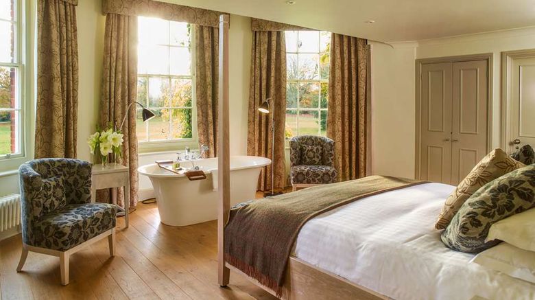 <b>Stoke Place Room</b>. Images powered by <a href="https://iceportal.shijigroup.com/" title="IcePortal" target="_blank">IcePortal</a>.