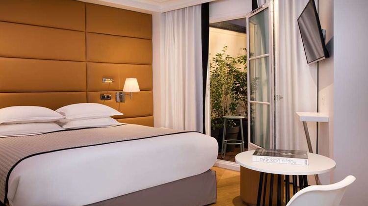 Hotel R de Paris Room