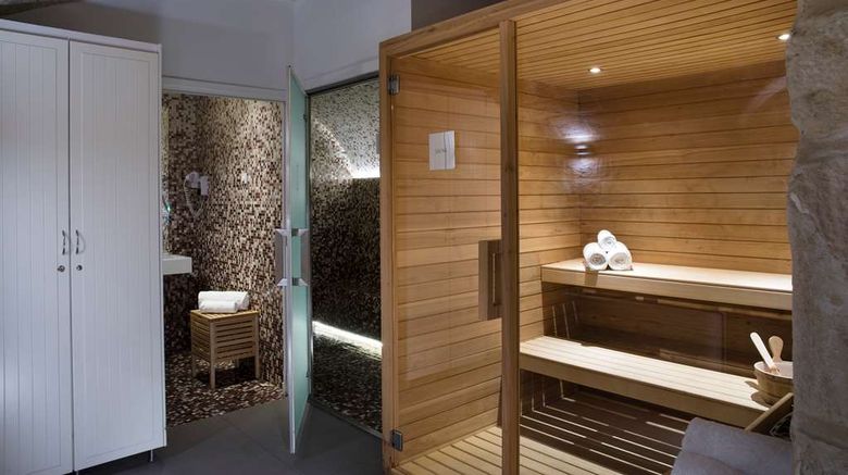 <b>Hotel R de Paris Spa</b>. Images powered by <a href="https://iceportal.shijigroup.com/" title="IcePortal" target="_blank">IcePortal</a>.
