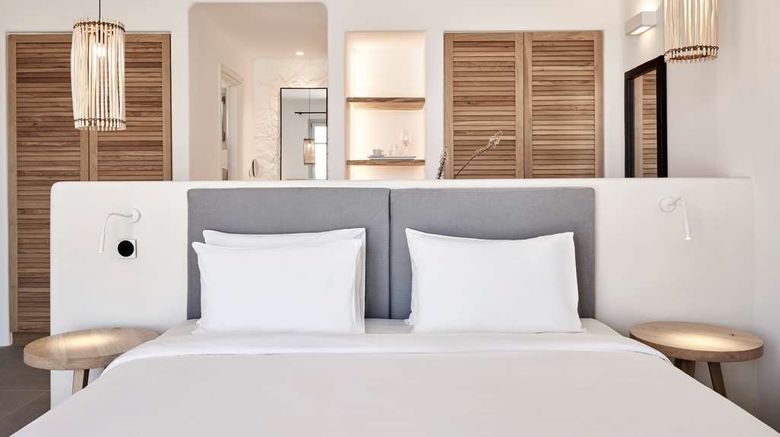 <b>Radisson Blu Euphoria Resort, Mykonos Room</b>. Images powered by <a href="https://iceportal.shijigroup.com/" title="IcePortal" target="_blank">IcePortal</a>.