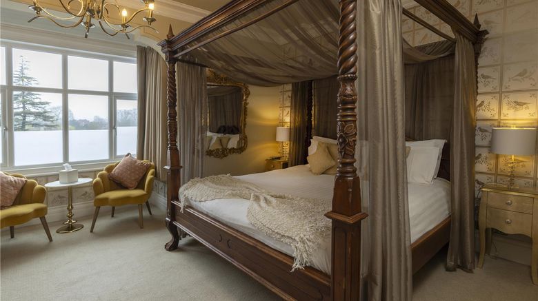<b>The Riverside Room</b>. Images powered by <a href="https://iceportal.shijigroup.com/" title="IcePortal" target="_blank">IcePortal</a>.