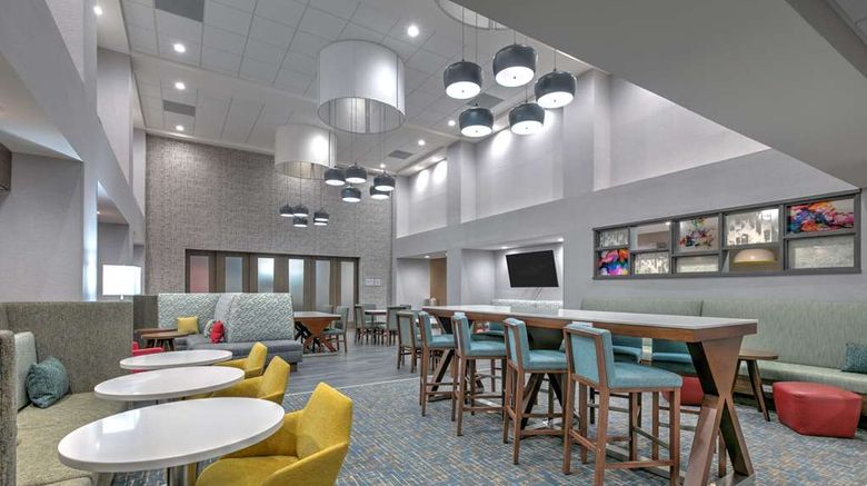 <b>Hampton Inn & Suites Port Lavaca Lobby</b>. Images powered by <a href="https://iceportal.shijigroup.com/" title="IcePortal" target="_blank">IcePortal</a>.
