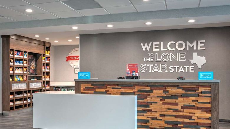 <b>Hampton Inn & Suites Port Lavaca Lobby</b>. Images powered by <a href="https://iceportal.shijigroup.com/" title="IcePortal" target="_blank">IcePortal</a>.