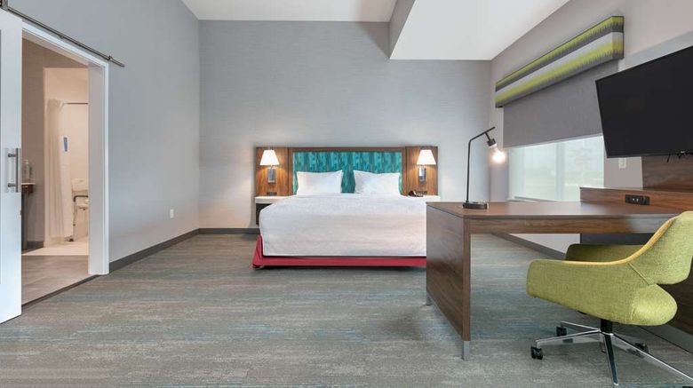 <b>Hampton Inn & Suites Port Lavaca Room</b>. Images powered by <a href="https://iceportal.shijigroup.com/" title="IcePortal" target="_blank">IcePortal</a>.