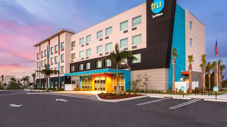 Tru by Hilton Port St Lucie Exterior. Images powered by <a href="https://iceportal.shijigroup.com" target="_blank" rel="noopener">Ice Portal</a>.