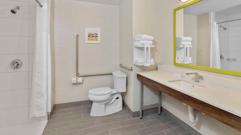<b>Hampton Inn by Hilton Cornwall Room</b>. Images powered by <a href="https://iceportal.shijigroup.com/" title="IcePortal" target="_blank">IcePortal</a>.