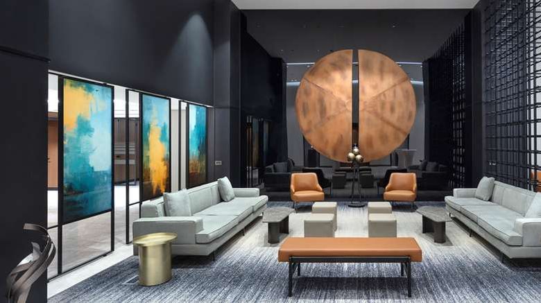 <b>DoubleTree by Hilton Canakkale Lobby</b>. Images powered by <a href="https://iceportal.shijigroup.com/" title="IcePortal" target="_blank">IcePortal</a>.