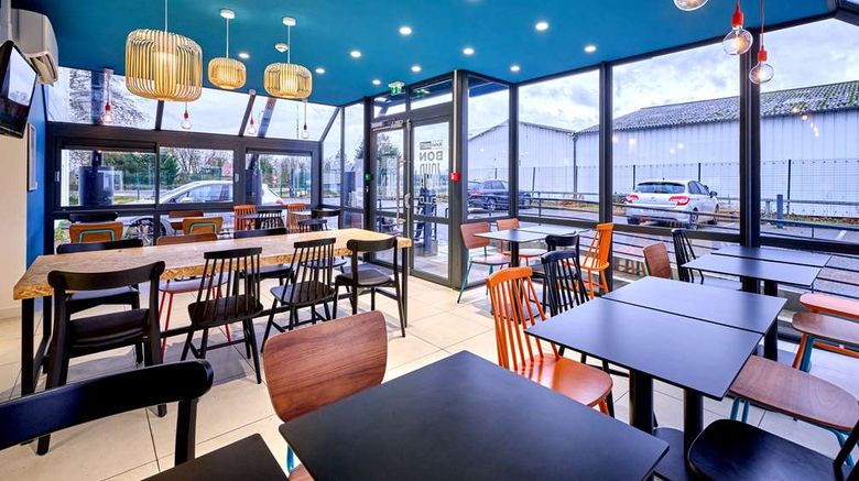 <b>Kyriad Direct Dijon Sud Chenove Lobby</b>. Images powered by <a href="https://iceportal.shijigroup.com/" title="IcePortal" target="_blank">IcePortal</a>.