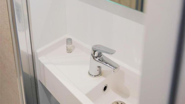 Kyriad Direct Dijon Sud Chenove Room