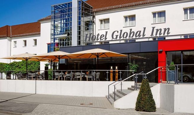 Global Inn Exterior