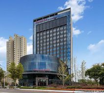 Ramada by Wyndham Pinghu Exterior