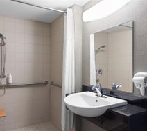 Days Inn by Wyndham Charleston E Room
