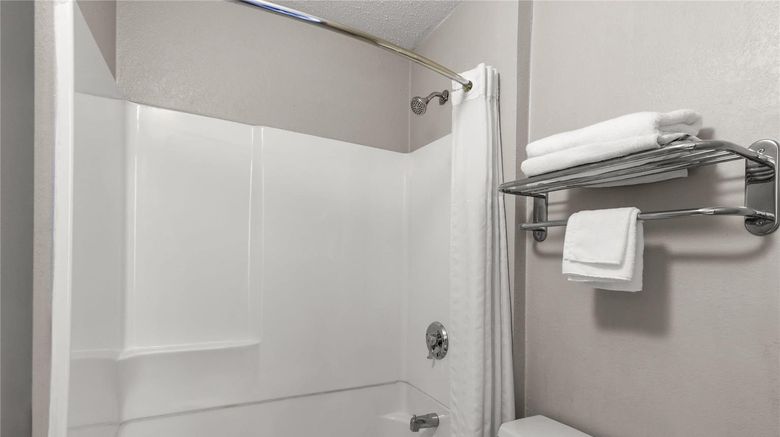 <b>Days Inn by Wyndham Charleston E Room</b>. Images powered by <a href="https://iceportal.shijigroup.com/" title="IcePortal" target="_blank">IcePortal</a>.