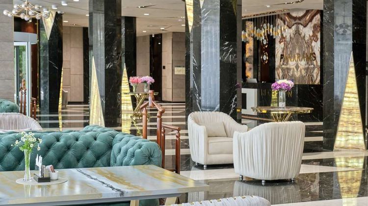 Panaramas Hotel Radisson Individuals Lobby