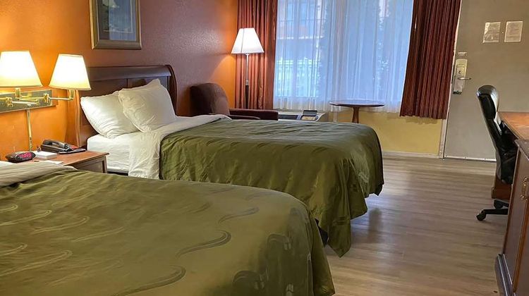 Ramada by Wyndham Rome/Verona Room