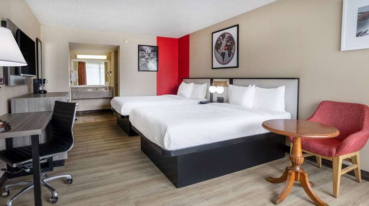 Ramada by Wyndham Rome/Verona Suite