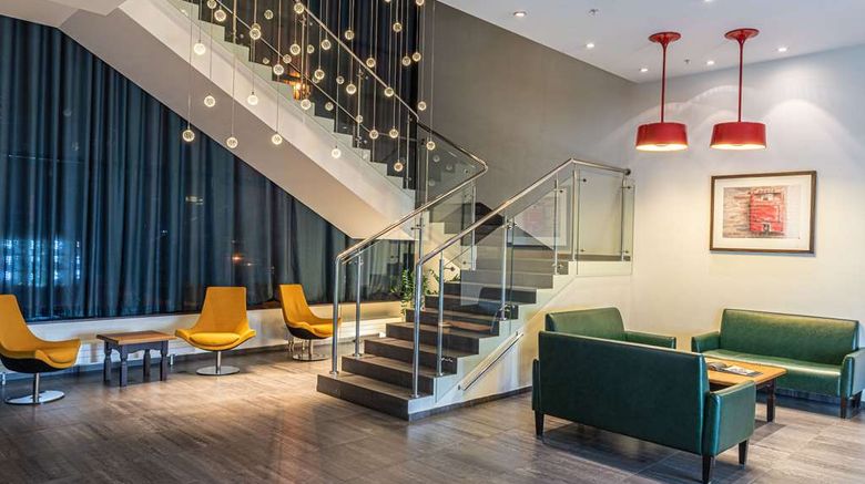 <b>Cosmos Yaroslavl Hotel, Radisson Individ Lobby</b>. Images powered by <a href="https://iceportal.shijigroup.com/" title="IcePortal" target="_blank">IcePortal</a>.